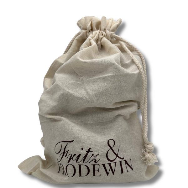 Gift wrapping fabric bag from Fritz &amp; Frodewin